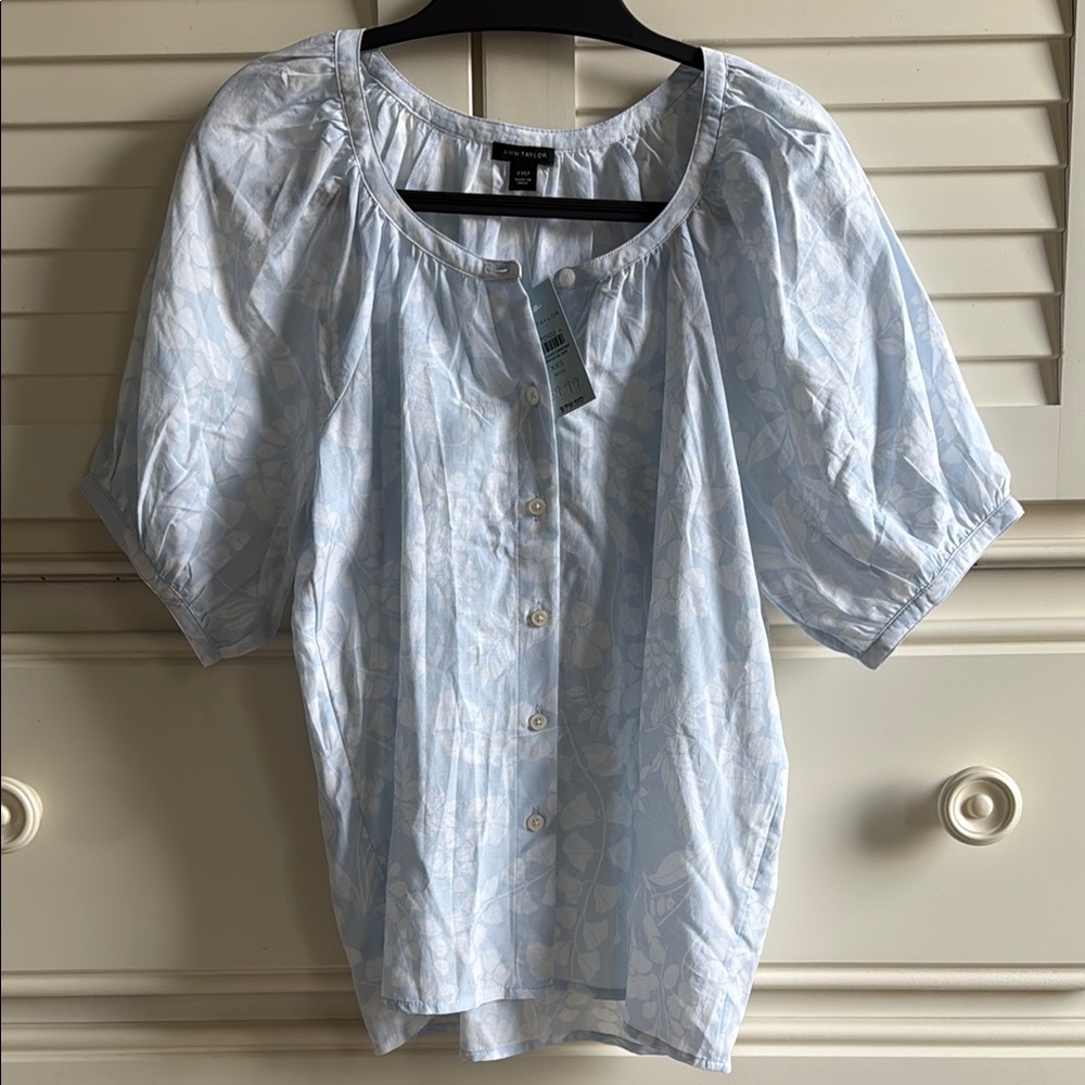 Ann Taylor Women's Light Blue Floral Puff Sleeve Button-Up Top, XXSP
